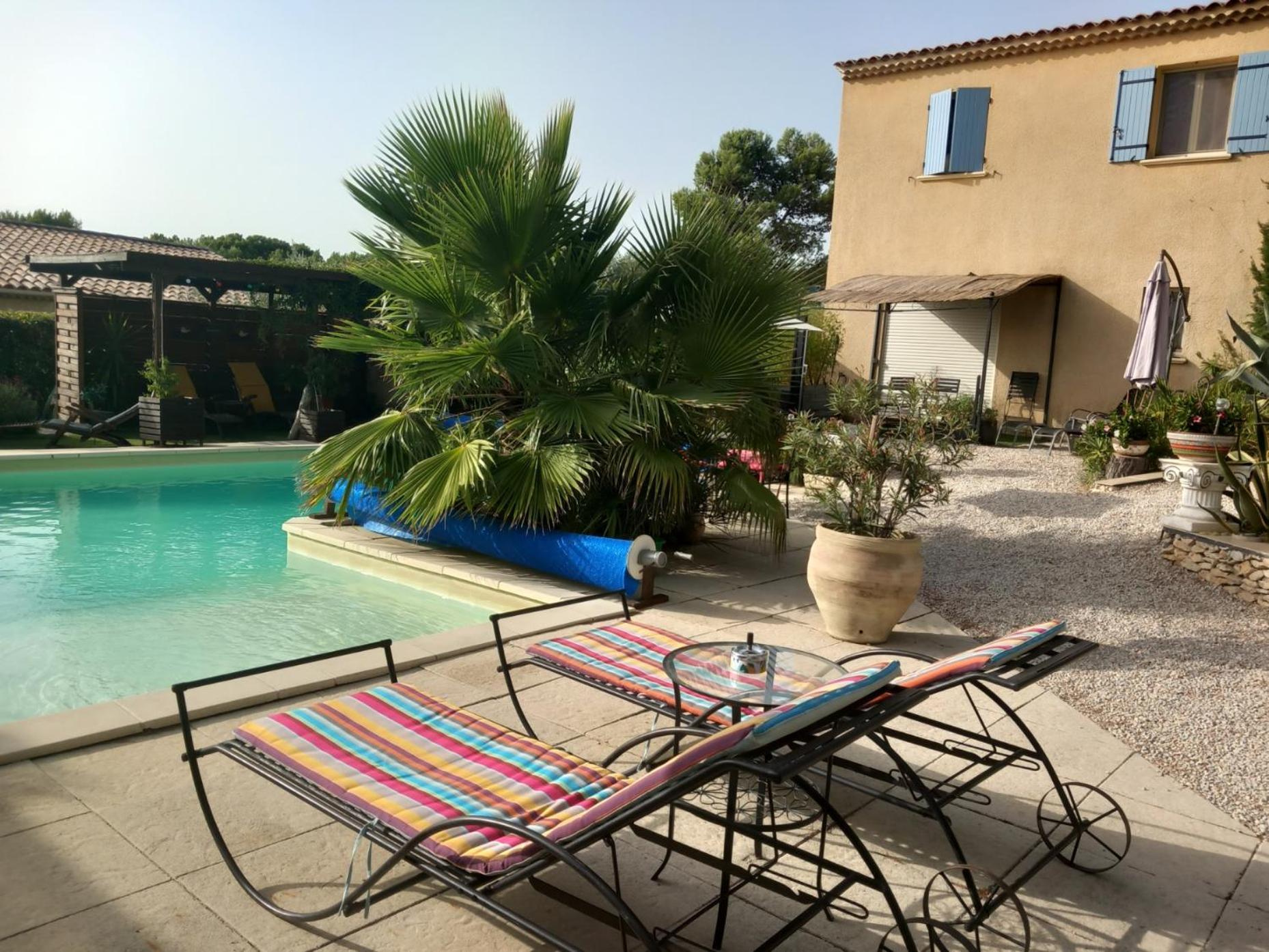 Bed and Breakfast Les Coronilles Beaucaire  Exterior foto